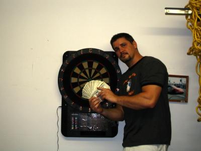 Taking my friends money @ darts!