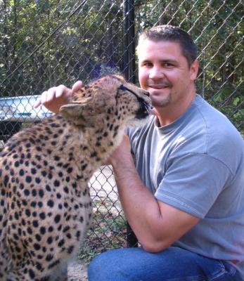 Cheetah Licking My Face!!! Look at the tongue..