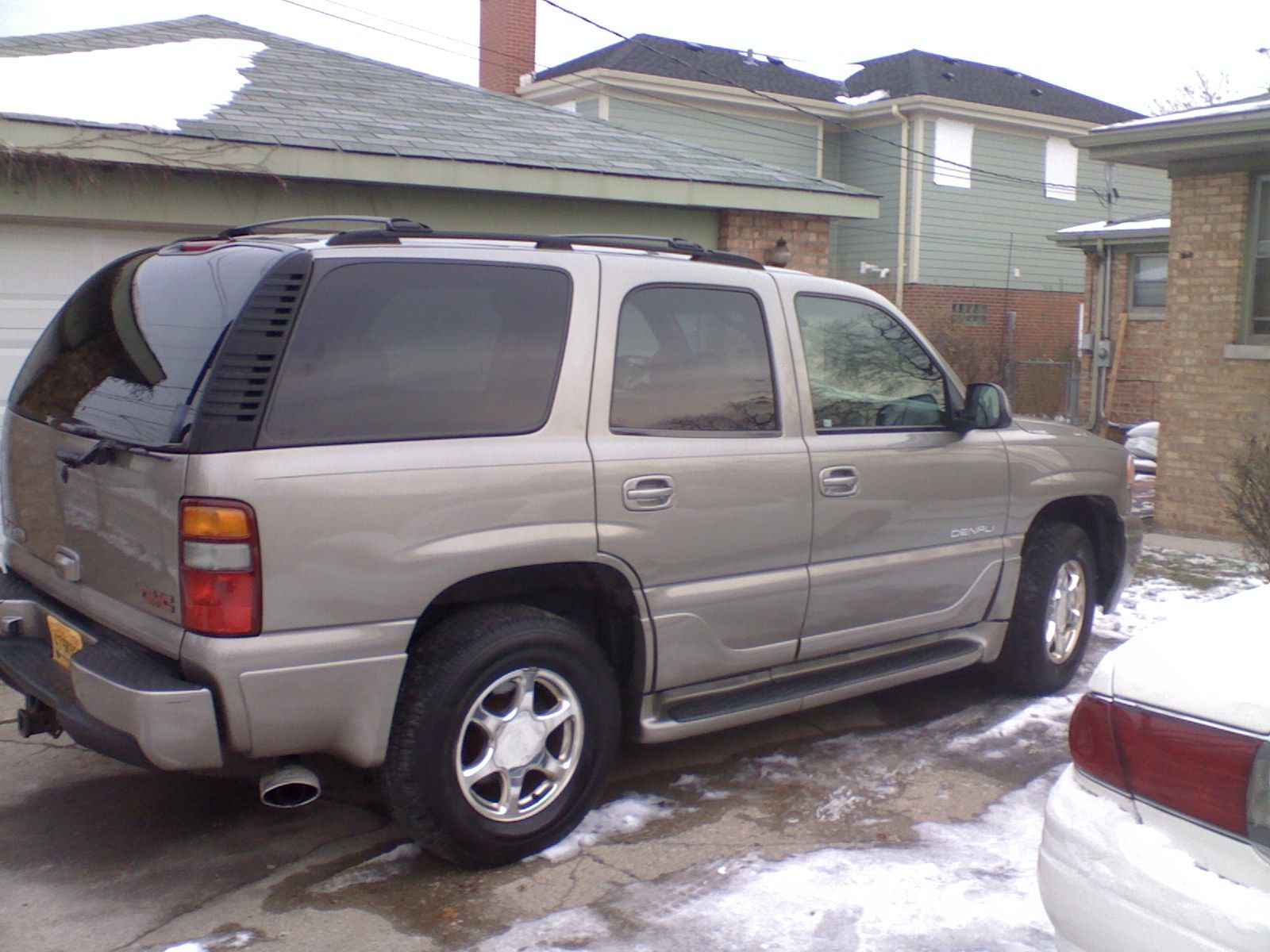 2002 yukon denali